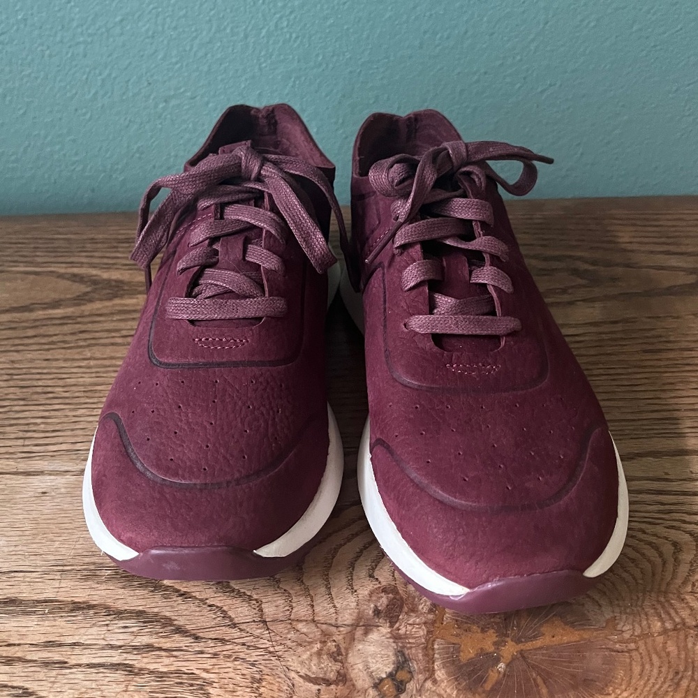Ugg Sneakers  Super Comfy  Size 7  NWOT